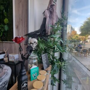 Boutique CBD LOVELY PARIS 13
